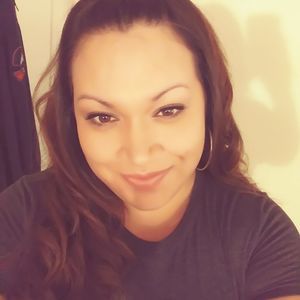 Meet your Posher, Valarie